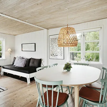 Hébergement de vacances Near Nature And Attractions On Helgenaes *