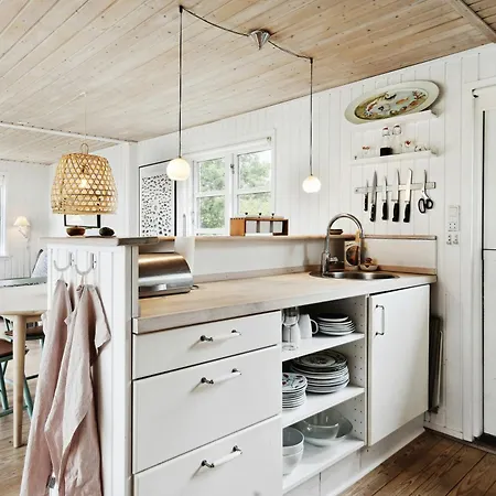 Near Nature And Attractions On Helgenaes Hébergement de vacances *