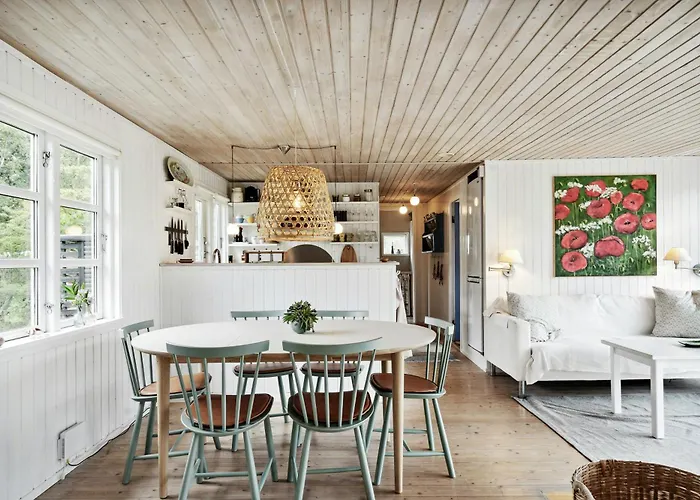 Near Nature And Attractions On Helgenaes Ferienhaus