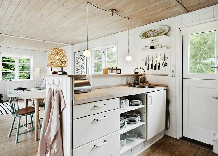 Near Nature And Attractions On Helgenaes Ferienhaus *